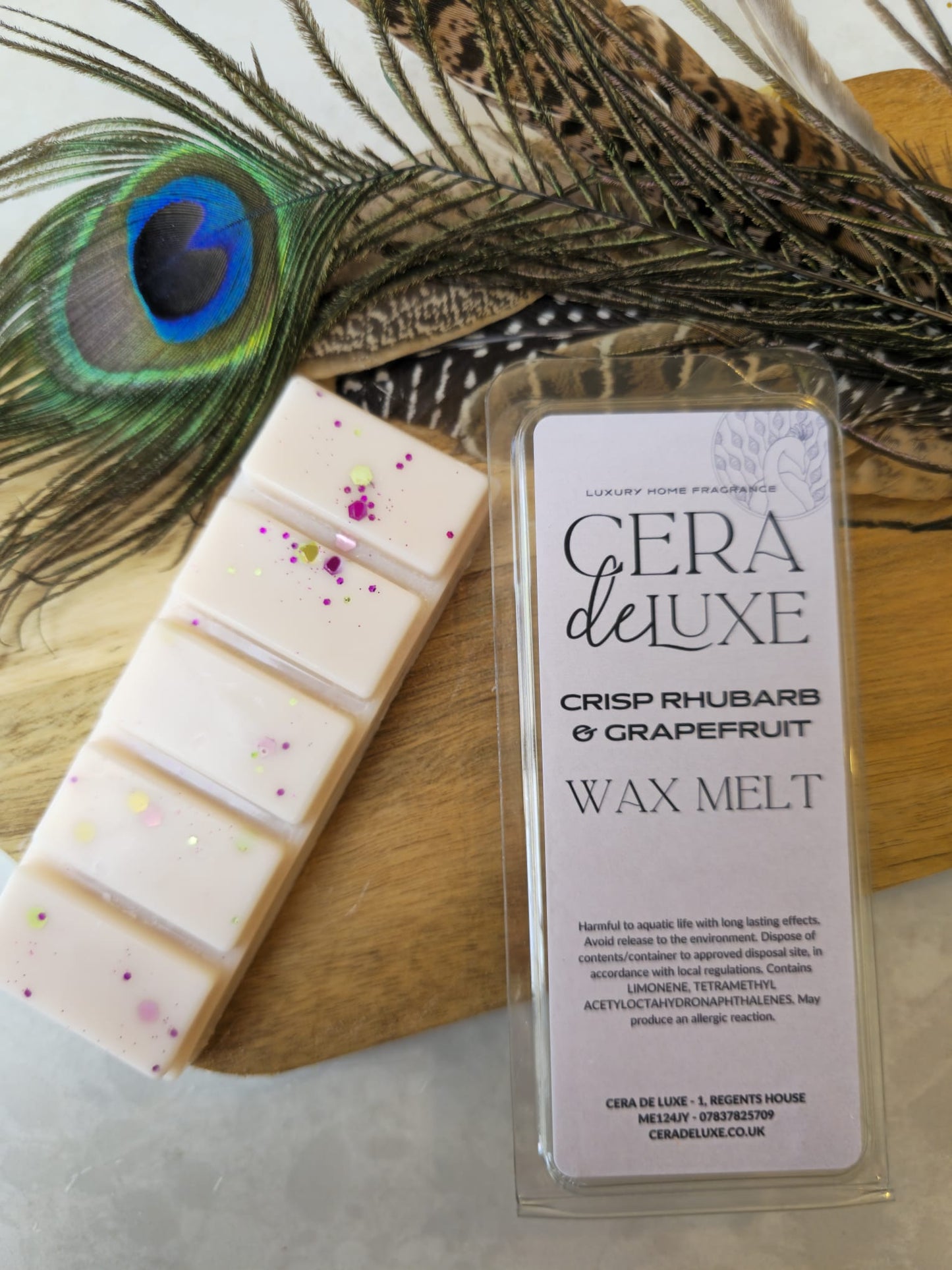 CRISP RHUBARB & GRAPEFRUIT LUXURY WAX MELT